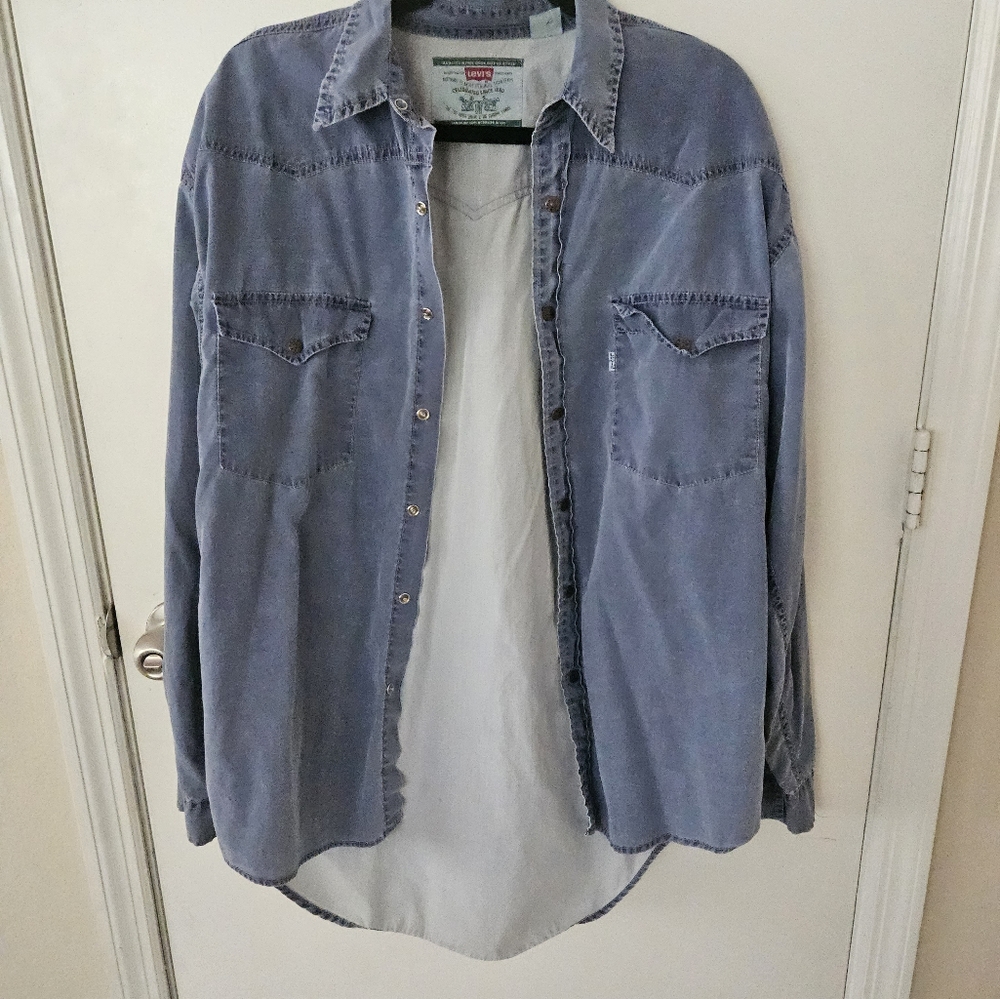 Levi's Medium Button Down - image 1